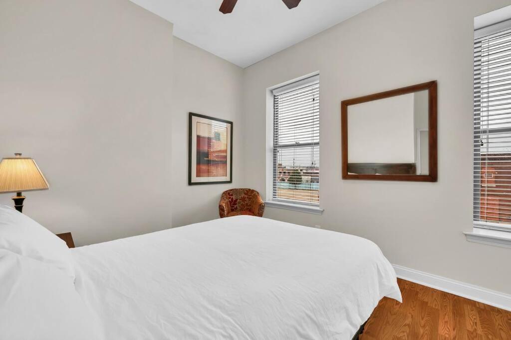 St Louis Two-story Townhome Perfect For Groups Side B Holiday home Tower Grove